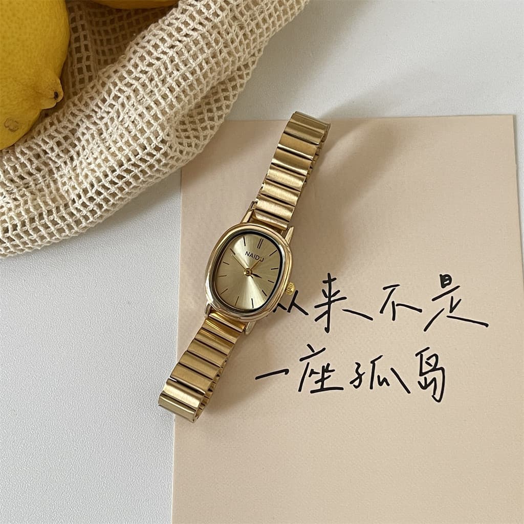 relogio feminino pequeno relogio feminino luxo Luz de luxo Oval relógio feminino estudante nicho Design simples High-End