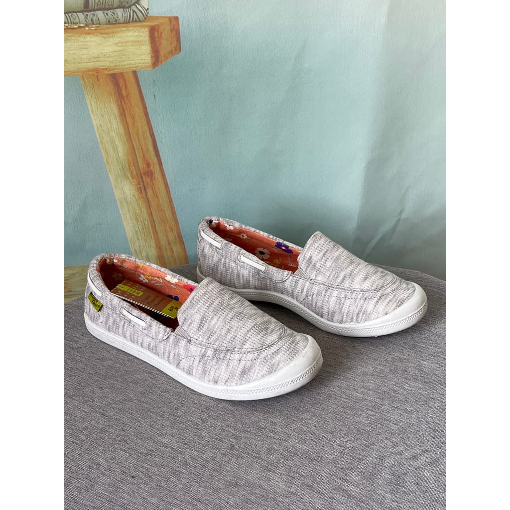 Tamanho grande comércio exterior sapatos femininos sapatos de pano plano Casual dedo do pé redondo capa pé boca rasa sol