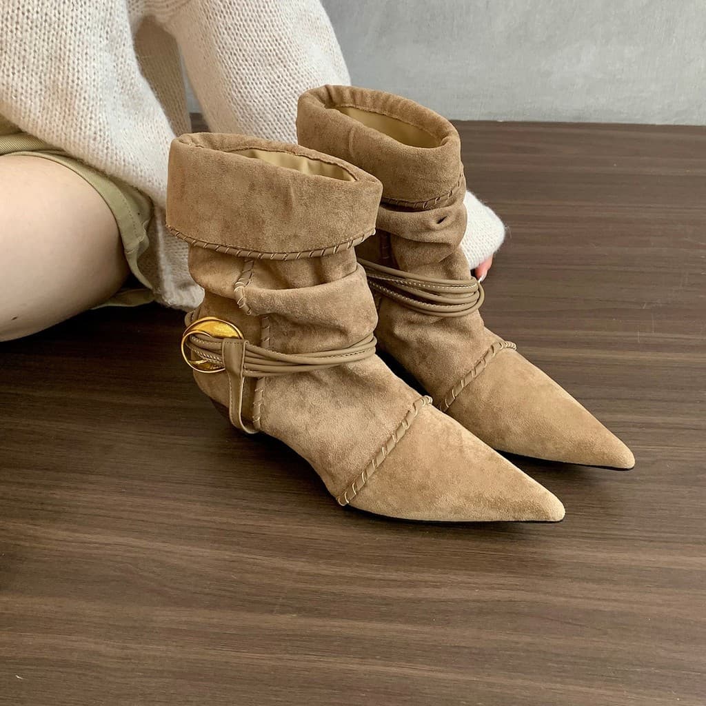 Botas femininas de cano médio com bico fino, feitas de veludo, com design em estilo western, adequadas para o outono e i