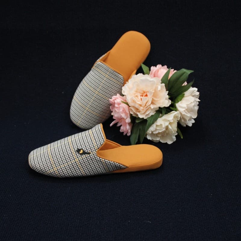 Chinelos bordados quente casa estilo japonês das mulheres dos homens primavera verão outono algodão impermeável antiderr
