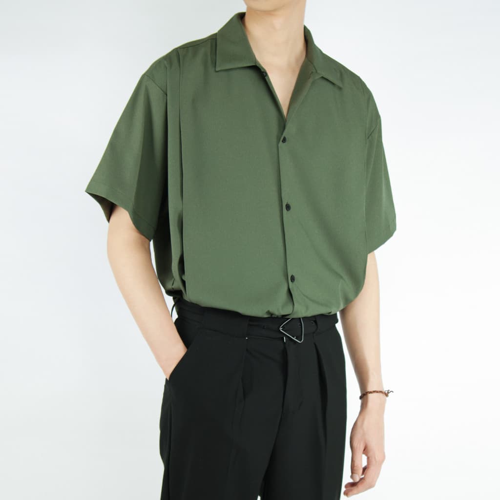 Camisa masculina de manga curta de alta qualidade Casual solta camisa verde na moda seda gelo verão Design fino nicho