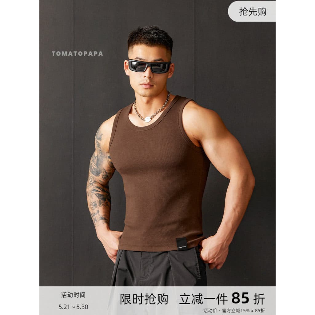 TOMATOPA Colete com rosca ousada 2025 verão masculino treinamento americano cor sólida Fitness esportes camisa de fundo