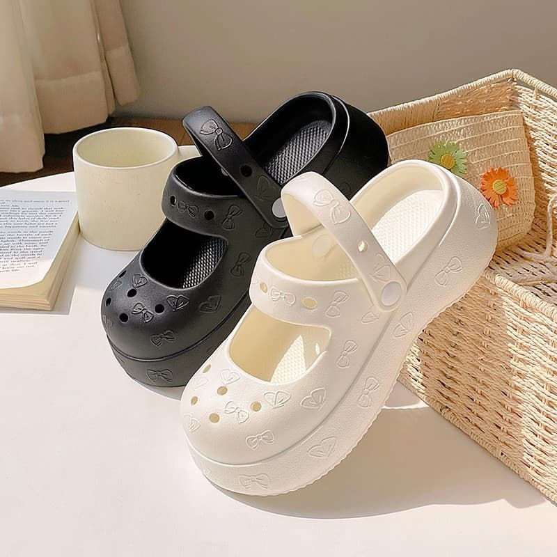 2025 buracos sapatos femininos Mary Jane chinelos sandálias de verão chinelos femininos casa sapatos domésticos chinelos