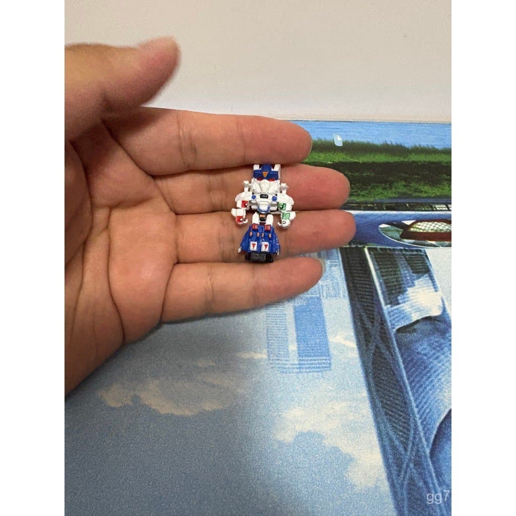 Popular Mini Robô Transformável Solto, Figura de Brinquedo Infantil Não Articulada KR2C