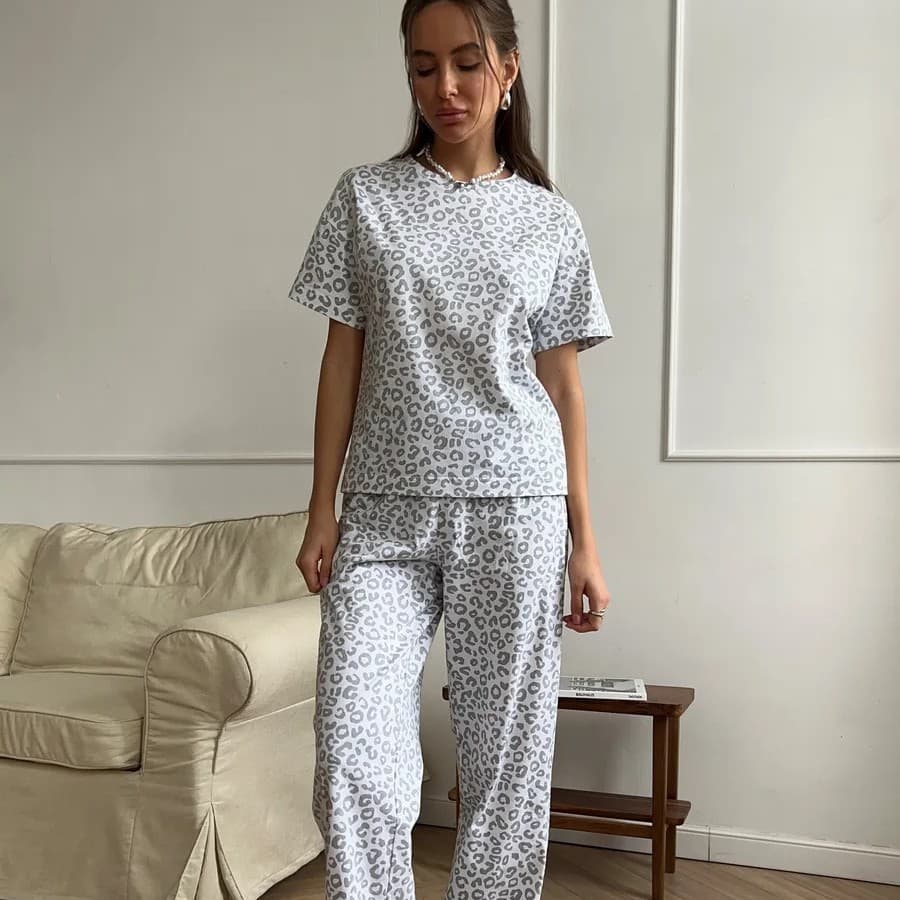 Pijamas de verão senhoras novo estilo venda quente leopardo impressão menina simples terno Casual