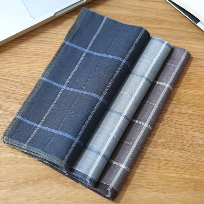 Lenço masculino xadrez britânico algodão absorvente de suor lenço fino de negócios masculino Aige novo estilo frete grát