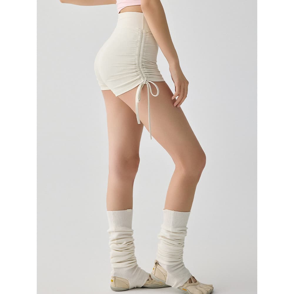 2026 novo estilo de secagem rápida nu Yoga Shorts feminino ao ar livre correndo esportes calças de três pontos Pilates t