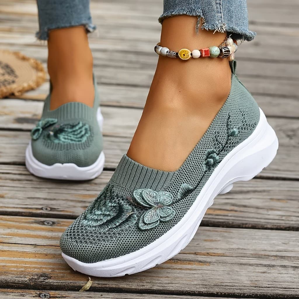 Sapatos confortáveis de calçar, sapatos de tecido macio, sapatos casuais de primavera para mulheres de meia-idade e idos