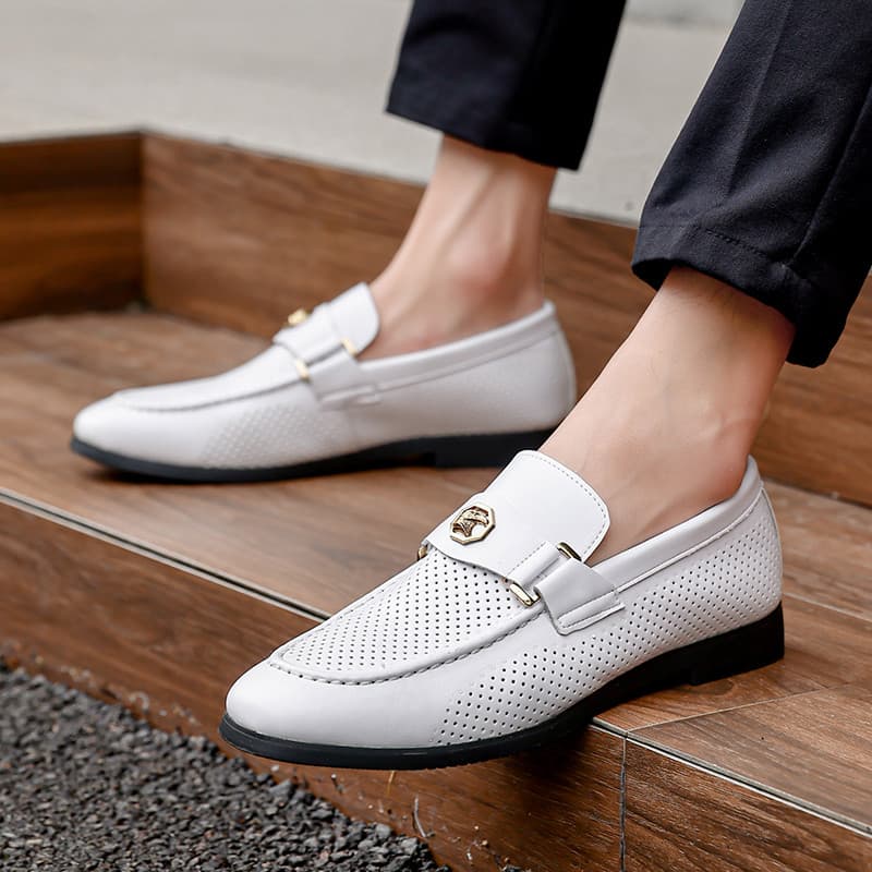 Sapatos de couro casuais brancos masculinos de negócios respirável sapatos masculinos de um Pedal sapatos de ervilhas de