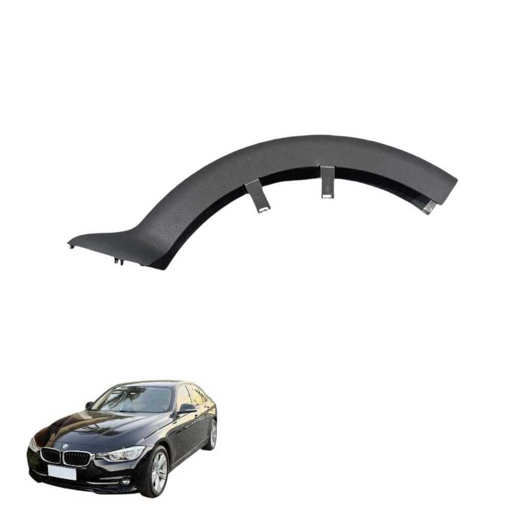 Moldura Dobradiça Direita Tampa Tras Bmw 320i 2015 Oriiginal