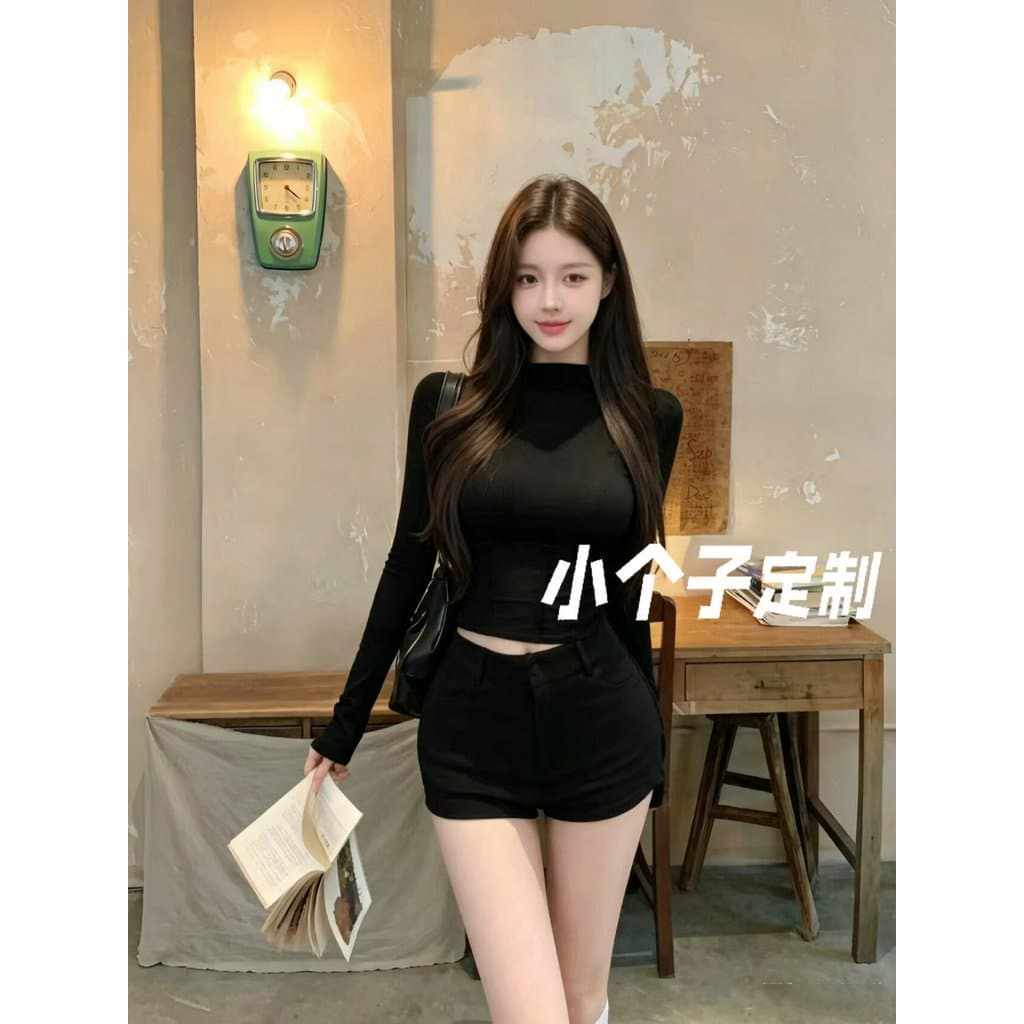 Pequeno início do outono estilo coreano usar um conjunto completo feminino magro manga comprida camiseta curto topo esti