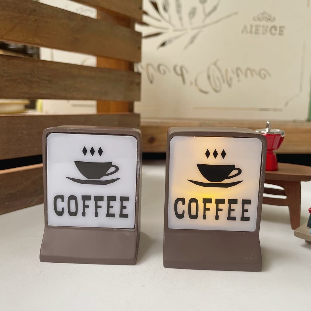 Departamento de gatos mercearia cafeteria série Micro cena Mini ornamentos café luz Moka pote tamanho pequeno foto adere