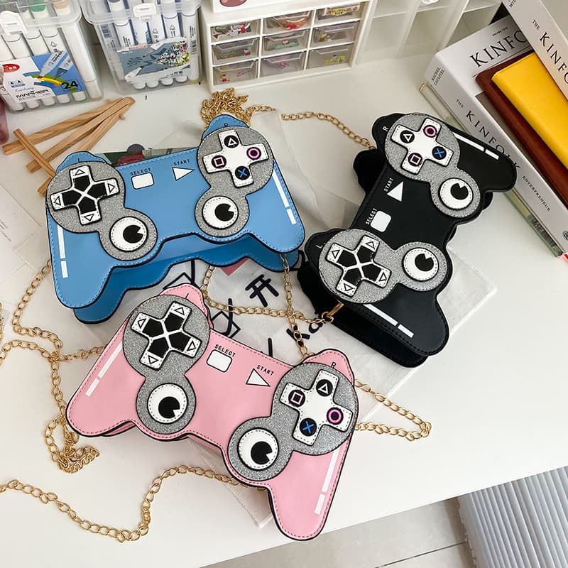 Bolsa pequena feminina elegante, criativa, peculiar e personalizada, com corrente e imitação de console de jogos com lan