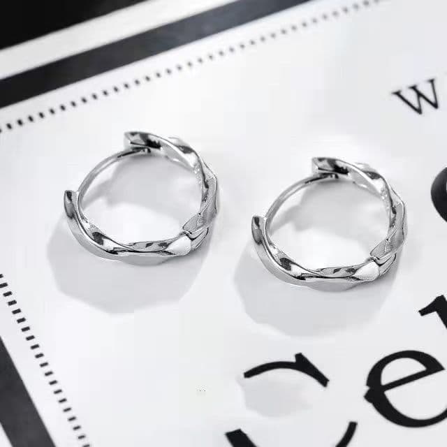 Brincos e ear cuffs Möbius feitos sob medida, elegantes e requintados, adequados para homens.   CDZ8