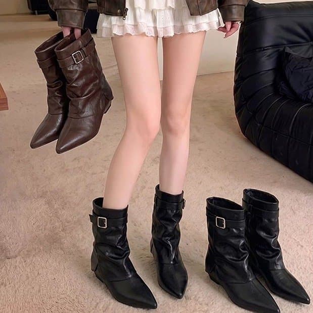 Botas de moda com bico fino, salto grosso, estilo slip-on, botas curtas femininas com aumento de altura interno.