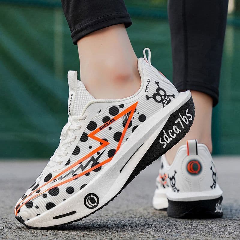 Novos Tênis de Corrida Profissionais com Placa de Carbono, Sneakers de Moda para Homens e Mulheres 33-44 XEWU