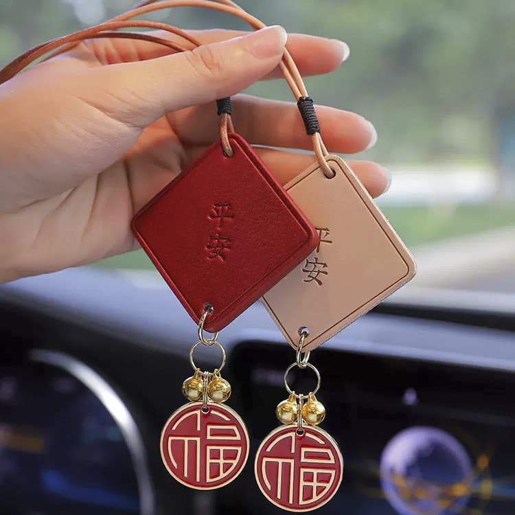 Pingente de carro seguro charme Interior charme carro pendurado influenciador deusa estilo decoração do carro masculino