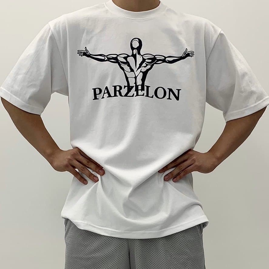 2025 Street Wear Fitness de manga curta masculino correndo terno de treinamento estiramento impresso em torno do pescoço