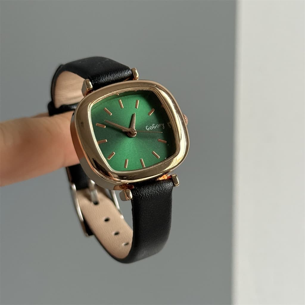 relogio feminino pequeno delicado relogio feminino 2026 novo estilo pequeno cubo açúcar relógio feminino de alto valor v