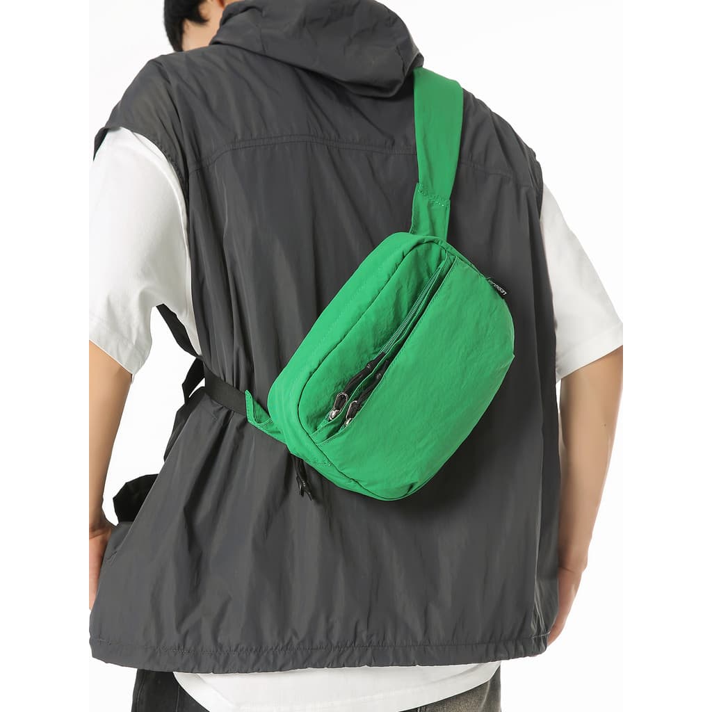 Novo estilo esportes ao ar livre pequeno quadrado saco de náilon pano leve Casual saco de peito feminino cor sólida bols