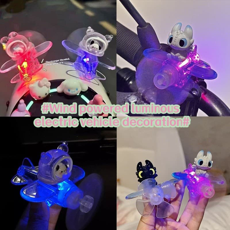 Kawaii Sanrio Desdentado Dragão Moinho De Vento Acende Decoração De Bicicleta , Estatueta De Avião Brilhante Movido A ,