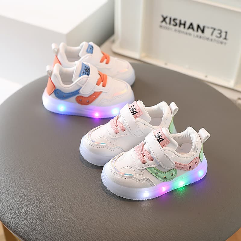 Sapatos de bebê para meninas e meninos de 0 a 1-3-6 anos, tênis brancos com luzes, sapatos casuais, sapatos infantis ant