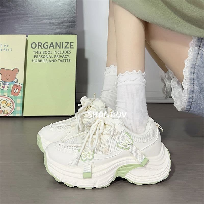 Venda quente malha de sola grossa papai sapatos 2026 primavera novo estilo All-match na moda pequeno fino tênis de corri