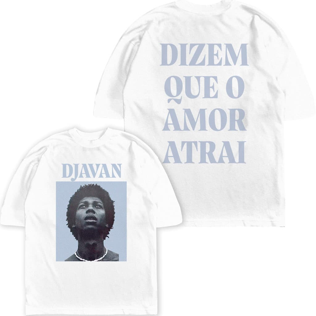 Camiseta Casual Estampada Unissex Tecido Premium Confortável P ao GG Camisa Djavan Dizem que o Amor Atrai