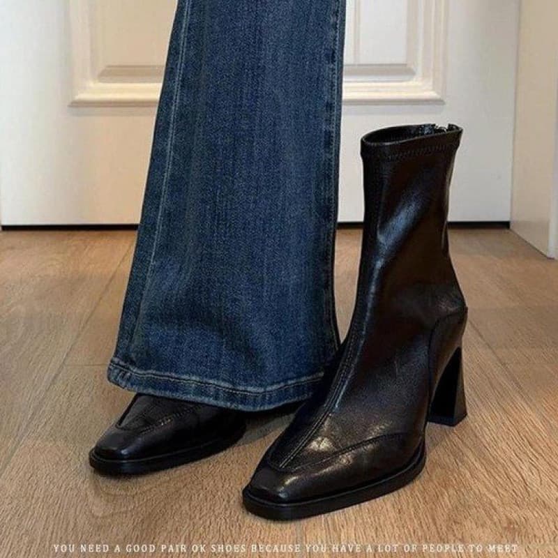 Botas Martin de Bico Quadrado Outono/Inverno 2026, Botas de Salto Alto para Mulheres, Botas Pretas Francesas com Salto G
