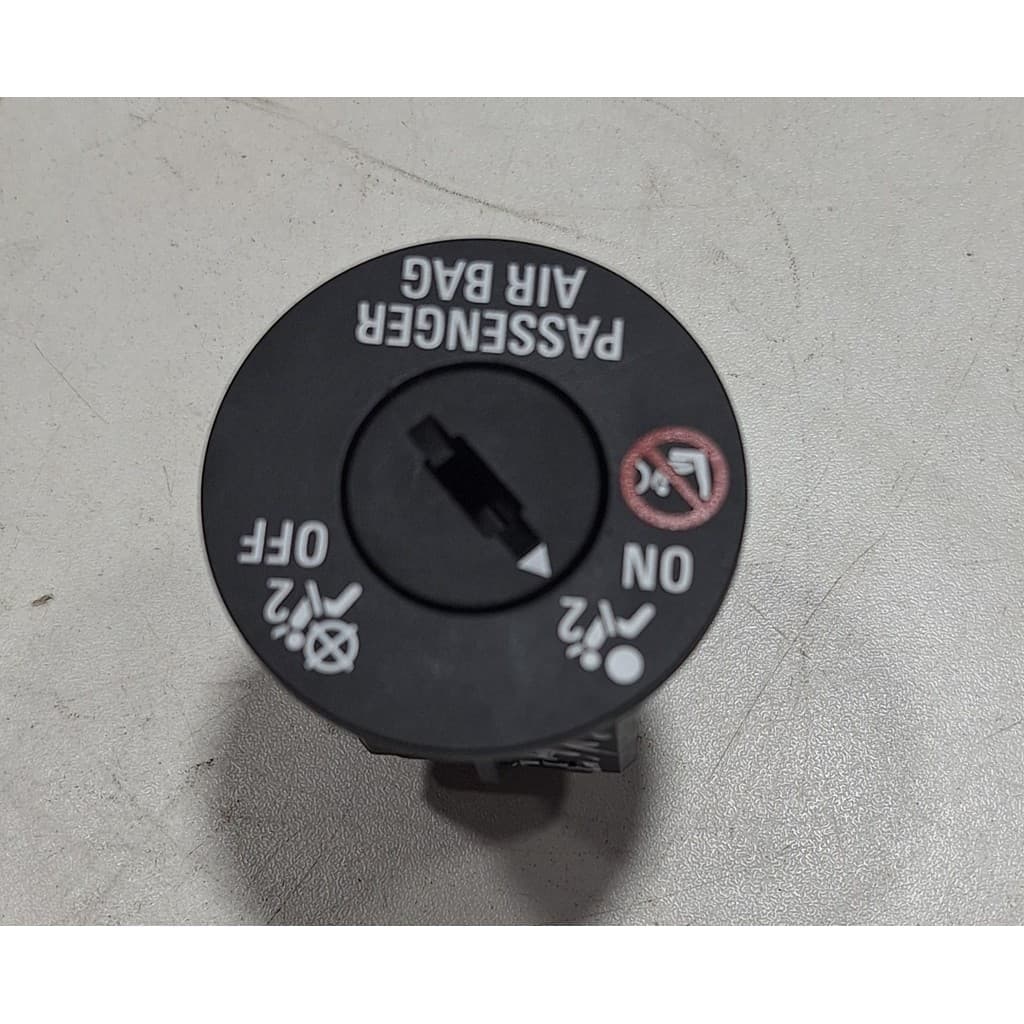 Trava Botão Airbag Chave Premier 1.0 Gm Tracker  2022 Cx 559