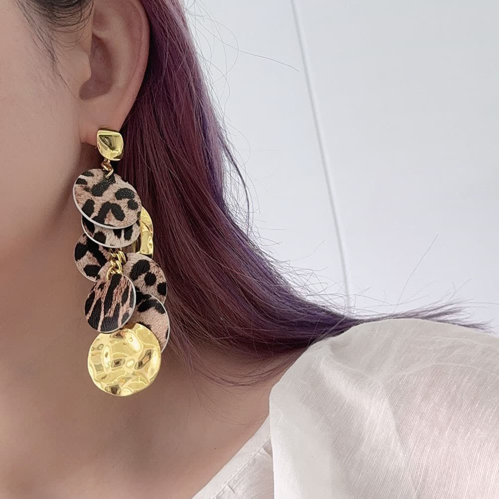 Estilo europeu americano exagerado longo leopardo impressão Metal lantejoulas brincos senhoras (2 peças)