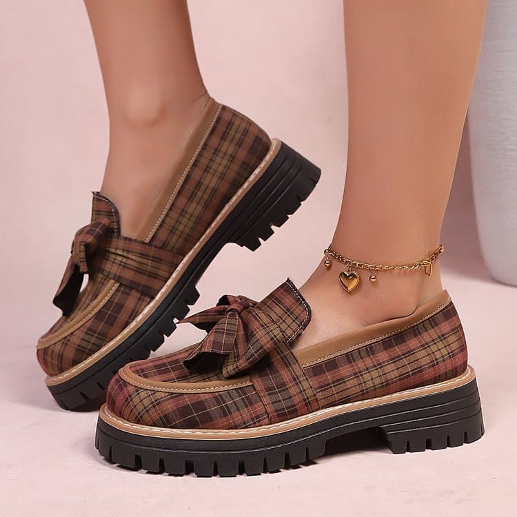 Mocassins femininos de sola grossa com laço xadrez, sapatos xadrez de sola grossa côncavo-convexo de granulação grossa,