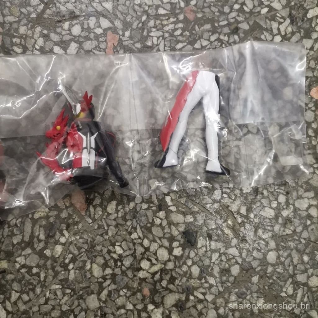 Novo modelo da figura de ação Kamen Rider Saint Blade, conforme mostrado na imagem, THEA.