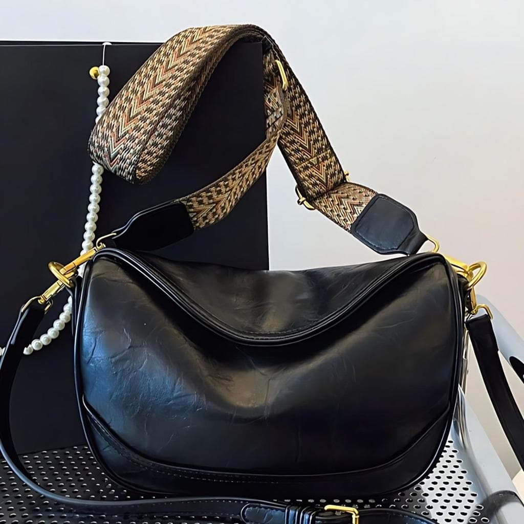 Orelha outono novo estilo ébano bolsa feminina Commuter All-Match venda quente saco do mensageiro axilas moda bolinho ni
