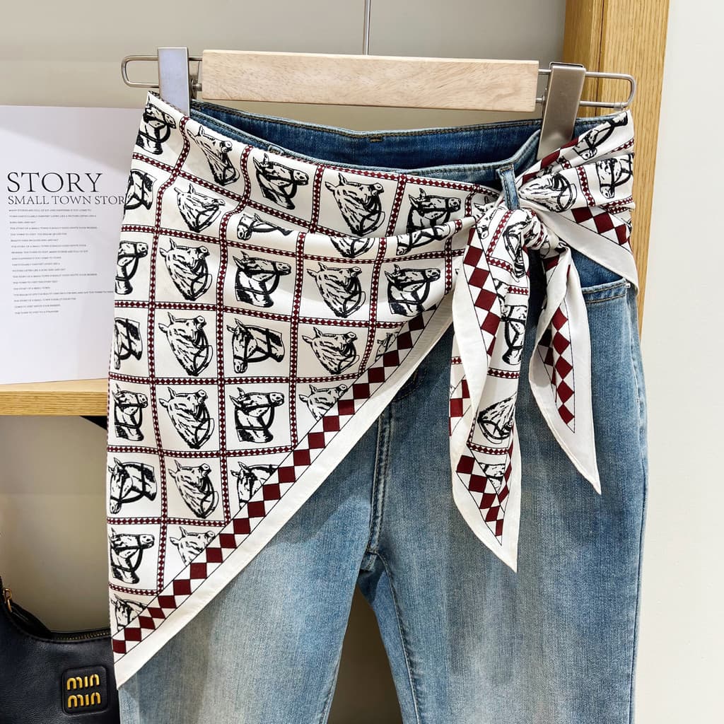Versão coreana lenço de seda triângulo cintura cachecol cetim pescoço bunda cortina cinto cabeça cachecol Jeans cintura