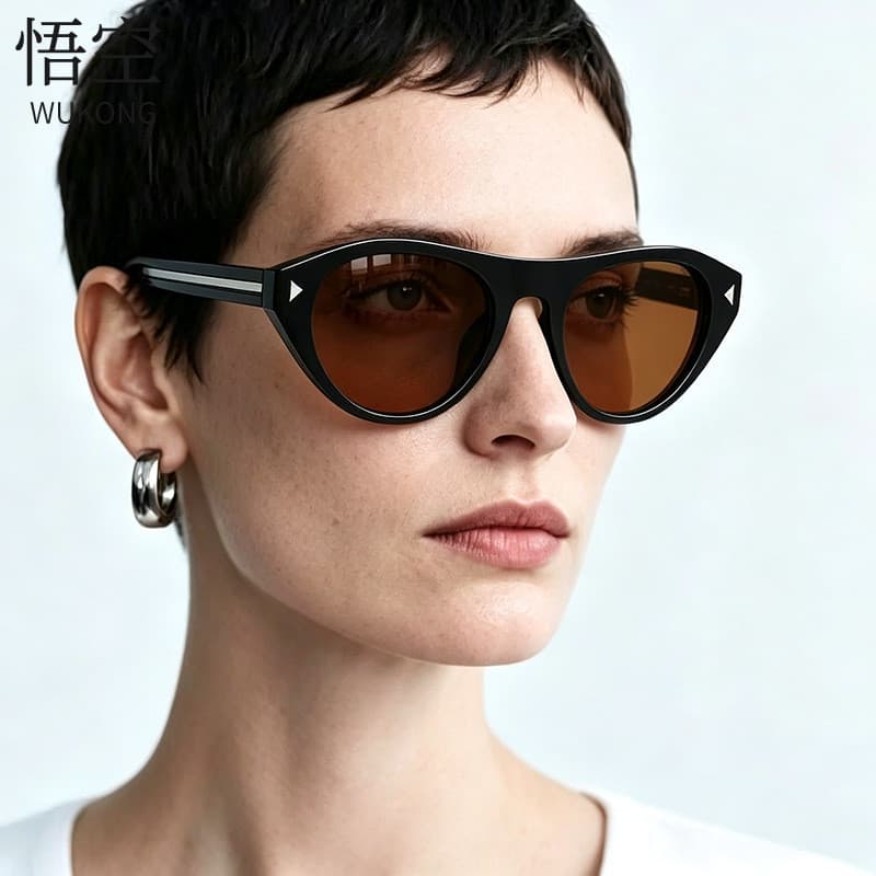Óculos de sol femininos estilo gato retrô fashion com spikes de arroz tendência de óculos ovais para street style