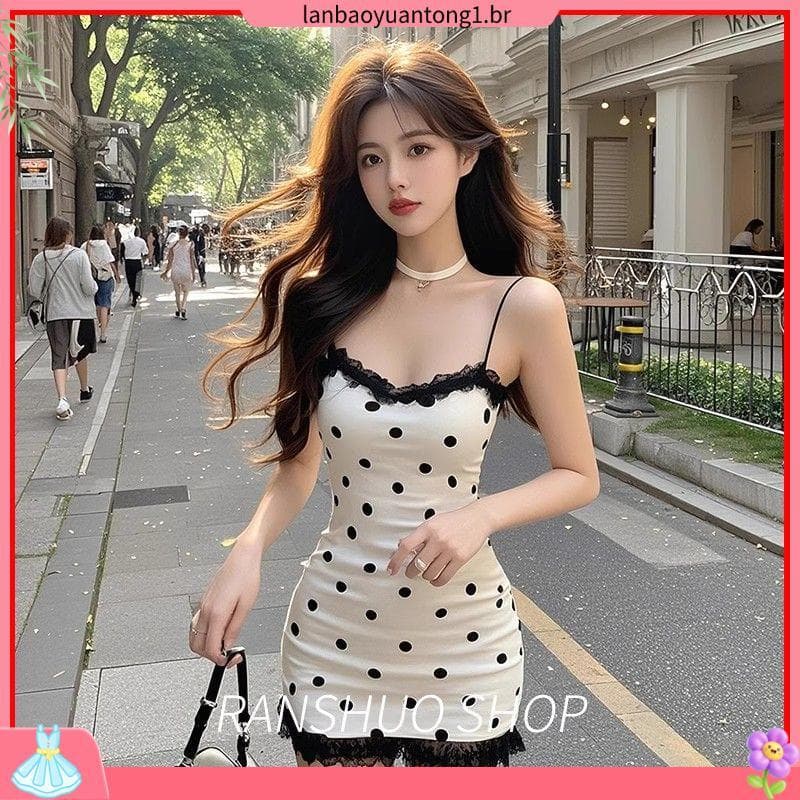 Menina quente estilo bolinhas renda costura estilingue vestido feminino verão fino-ajuste mais magro olhar Hip saia saia