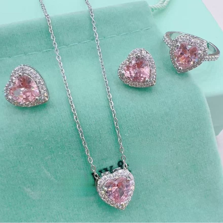 Conjunto de Joias Coração Amoroso: Colar, Brincos e Anel para Mulheres, Banhado a Ouro 18K, Cobre com Pedra CZ, Hipoaler