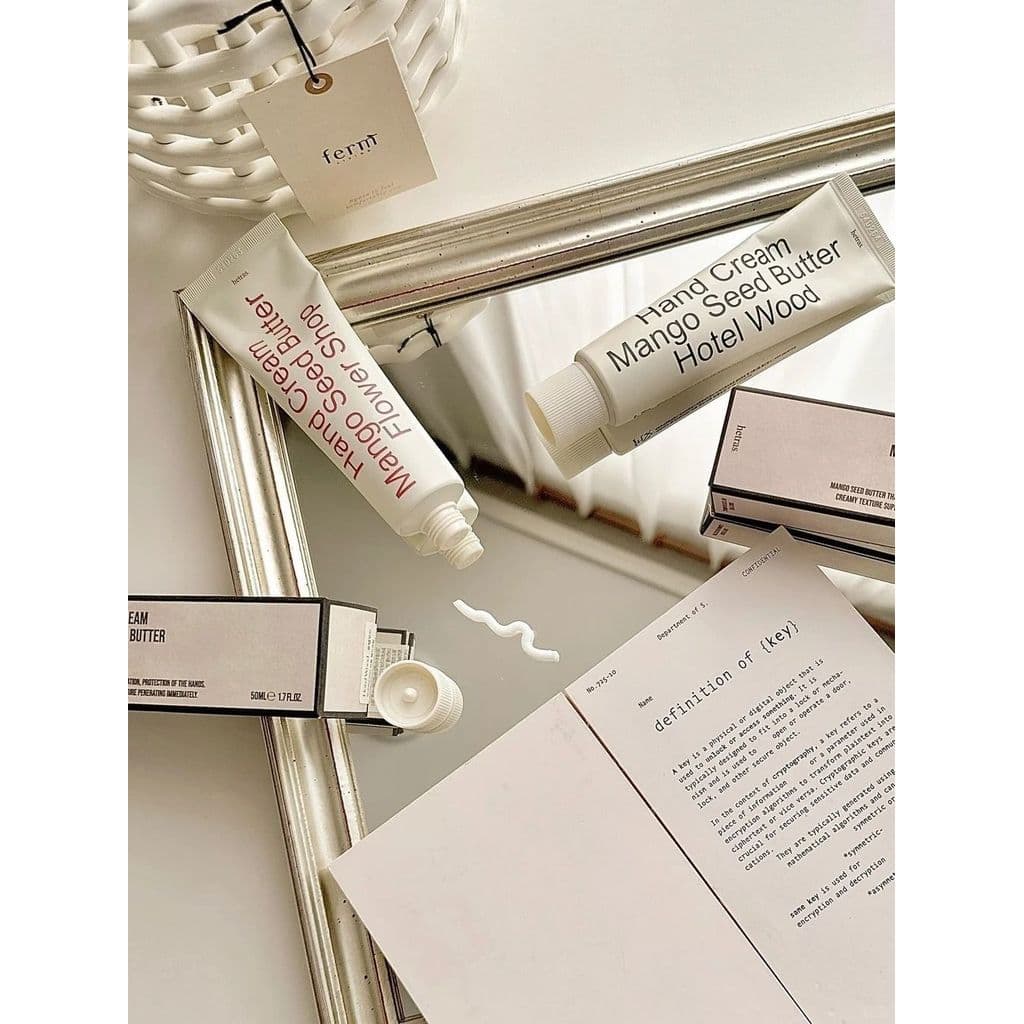 He hetras hetras Fragrância Creme para as Mãos 50ml Hidratante Reparação Fragrância Amadeirada Fragrância Floral Figo Fr