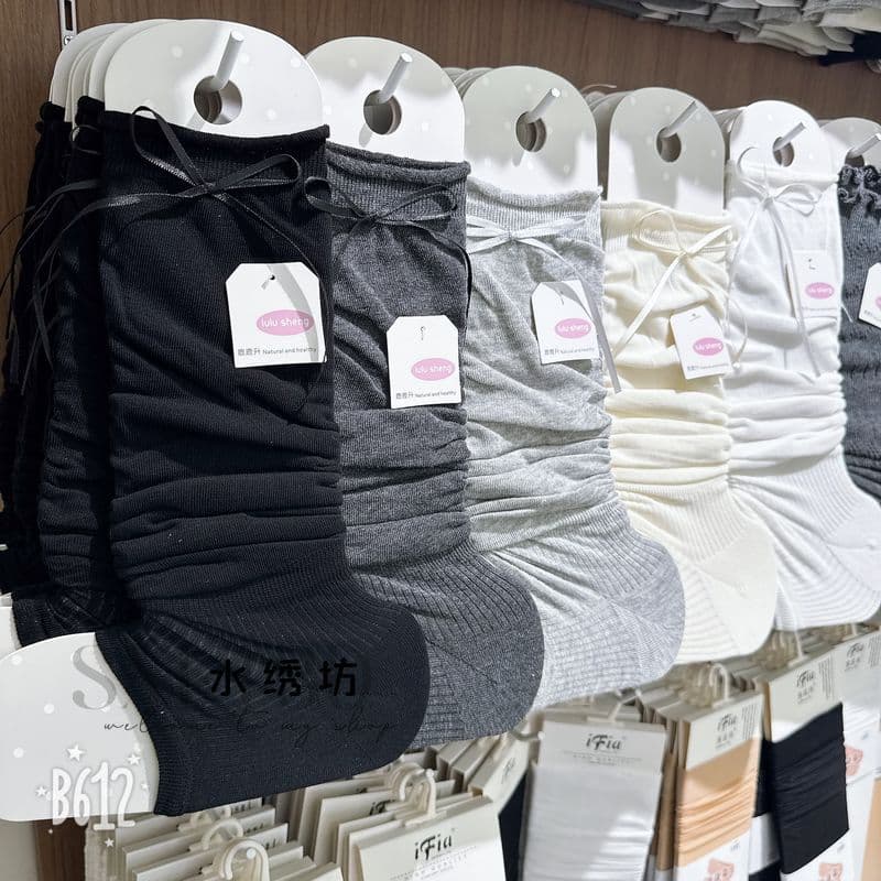 Lusheng meias femininas 26 verão estilo fino Bowknot longo tubo bezerro meias tubo médio estilo balé meias pilha conjunt