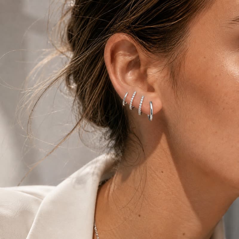 Brincos Femininos Ear Cuff Prata Cravejados Minimalistas Delicados Elegantes Presente