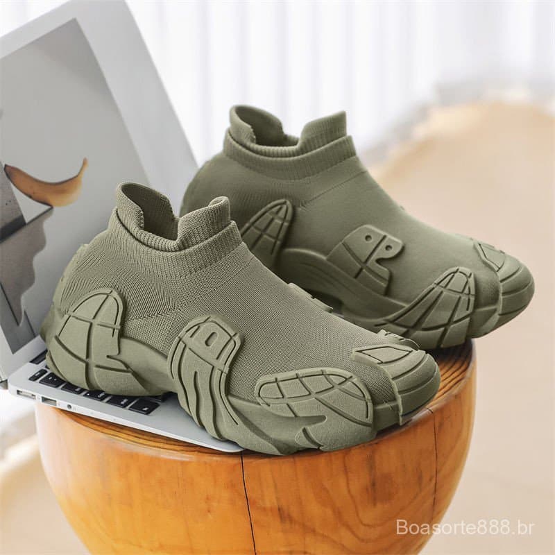 Primavera Verão Novo Estilo Masculino Tênis Casuais De Sola Macia , design De Tamanho Grande , Slip-On , Respirável E