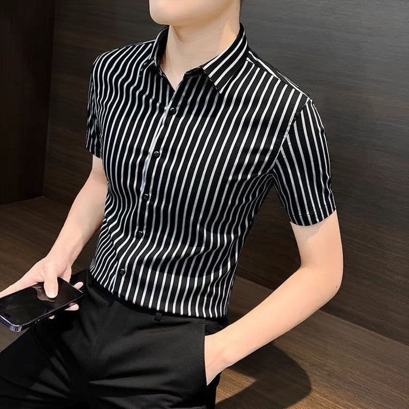 Camisa de manga curta masculina de verão versão coreana bonito camisa listrada verão Casual gelo seda pingente polegada