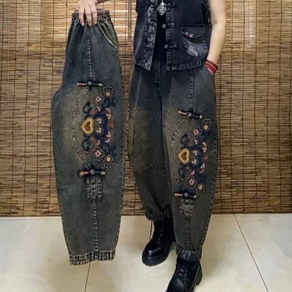 Retro bordado calças femininas moda Jeans 2026 feminino tamanho grande solto Casual exterior Wear calças Harlan