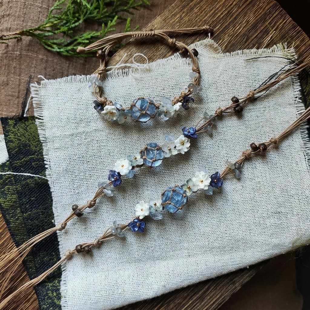 [Qinlan] Pulseira De Flor Tecida De Cristal Azul Sintético Original Ajustável Coração De Menina