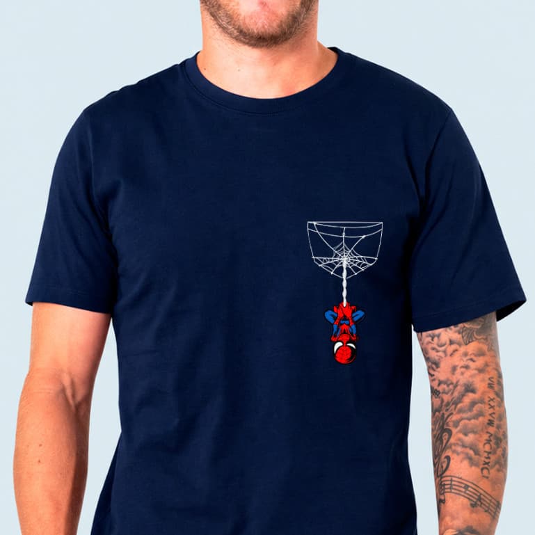 Camiseta Estampada DTF Homem-Aranhha Spiider Bolso Unissex 100% Algodão Fio 30.1 Desenho Filme