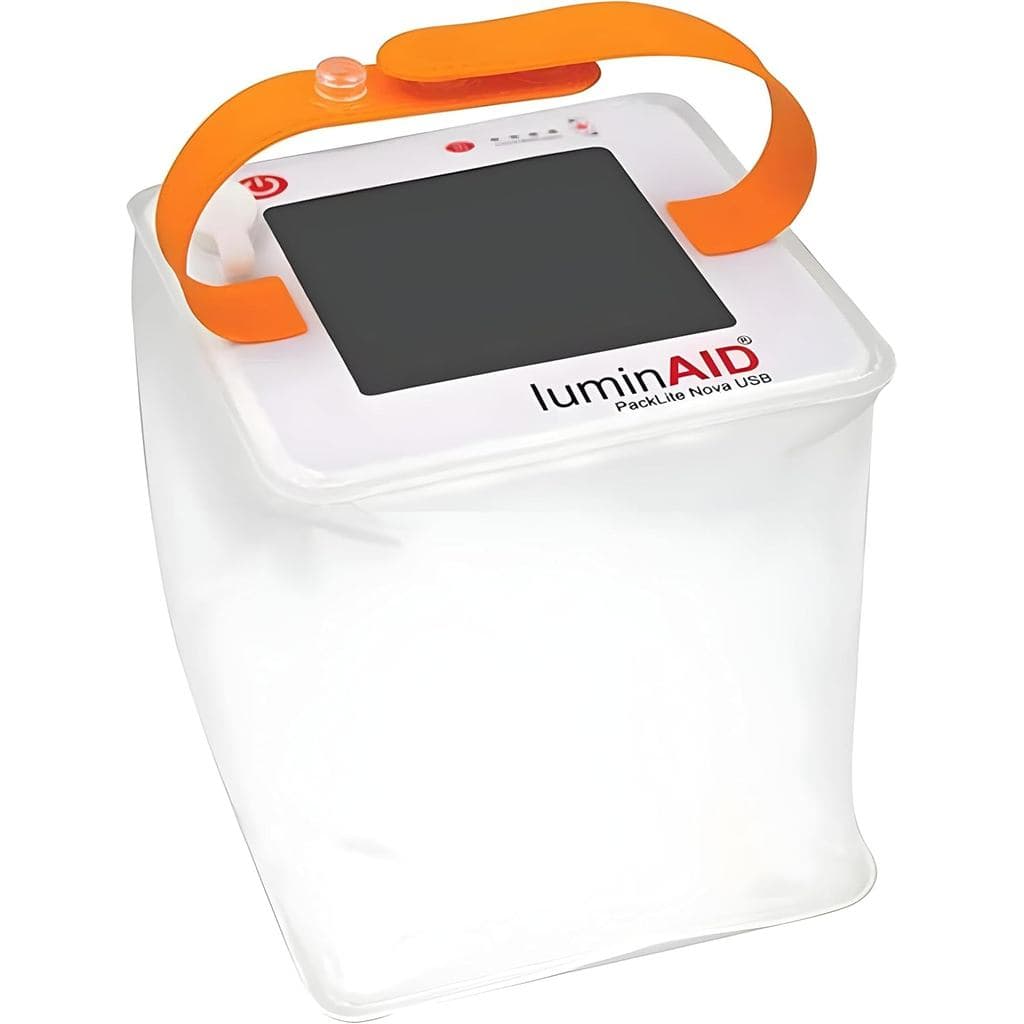 A lanterna solar para camping LuminAID, uma luz LED recarregável, é perfeita para camping, caminhadas, viagens e outras