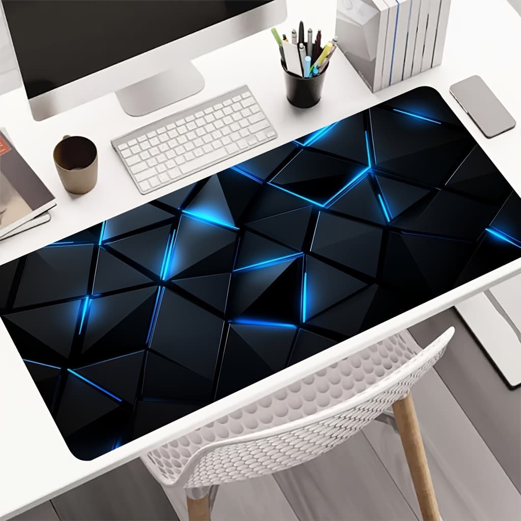 Mouse Pad Gamer Preto e Azul Neon com Design Geométrico 90x40 cm para Teclado e Mouse