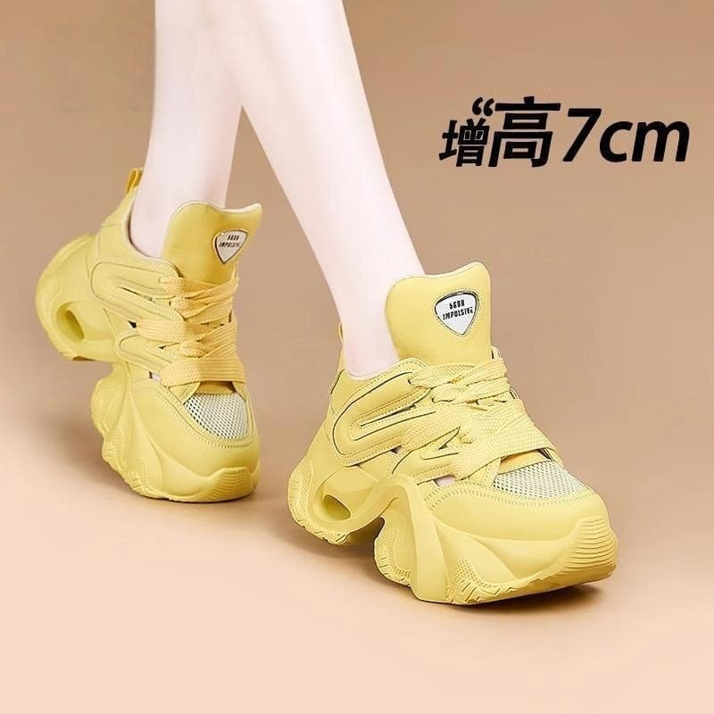 Verão 2026 Super quente malha respirável papai sapatos femininos aumento interno oco de sola grossa esportes sandálias c