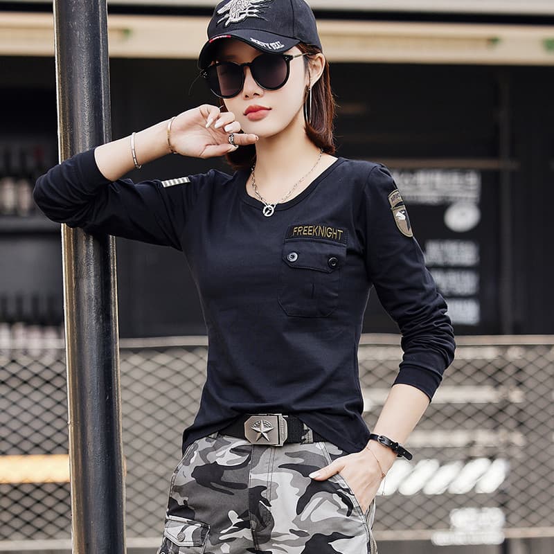 Preto de manga comprida Bottoming camiseta feminina 2026 novo estilo fino ins na moda nicho Design sentimento elegante s